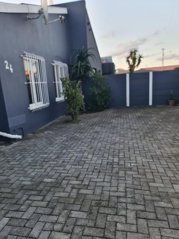 3 Bedroom Property for Sale in Brooklyn Western Cape